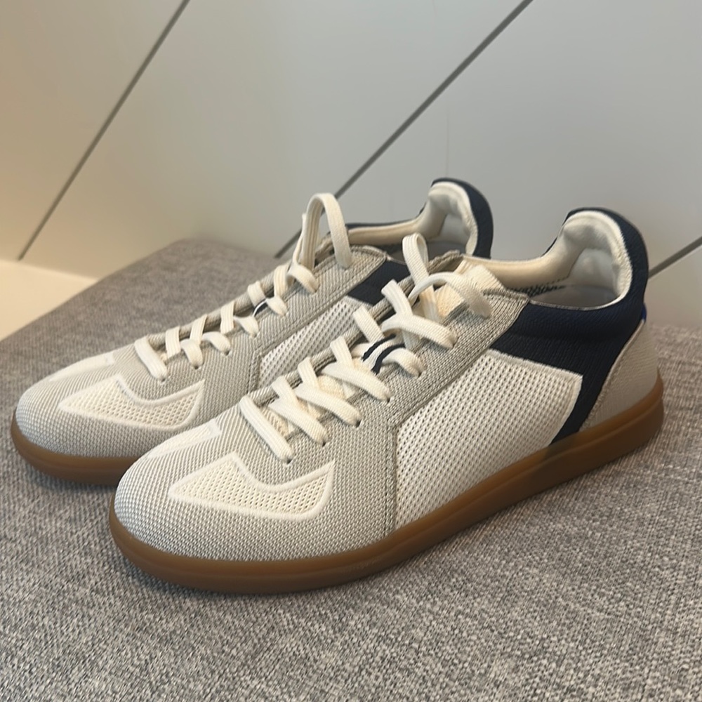 Rothy’s men’s sneaker NWOB size 7